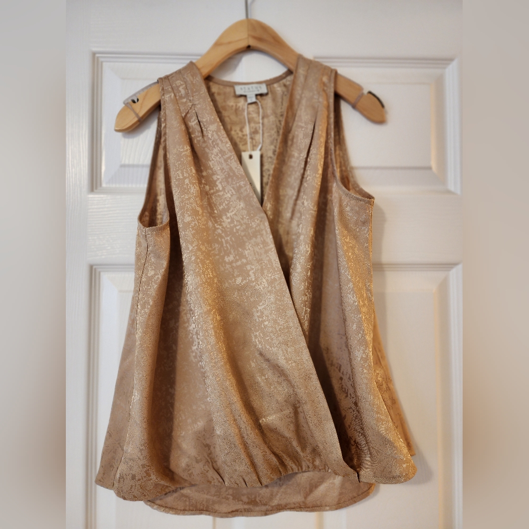 Status Blouse